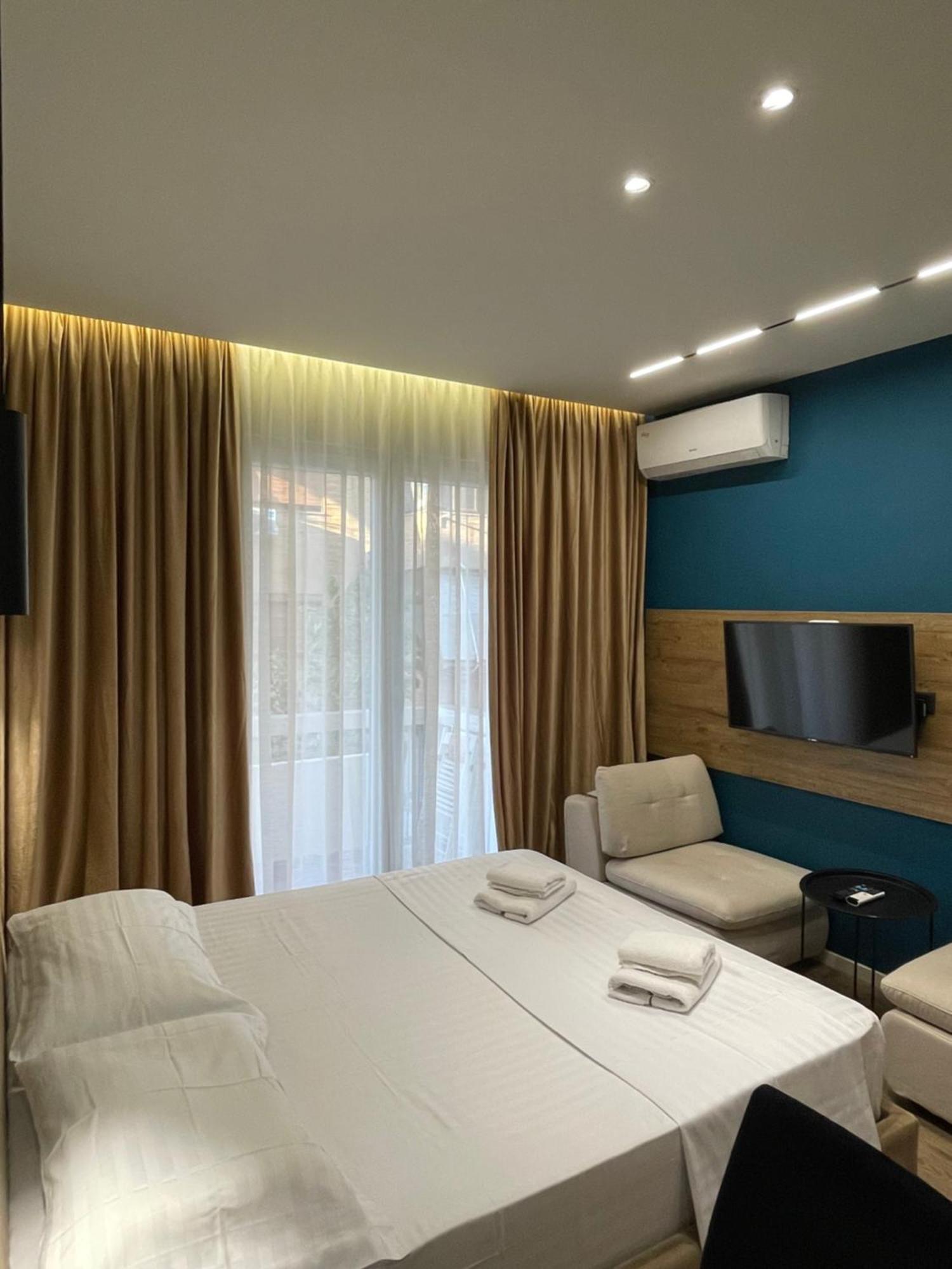 Premium Tirana